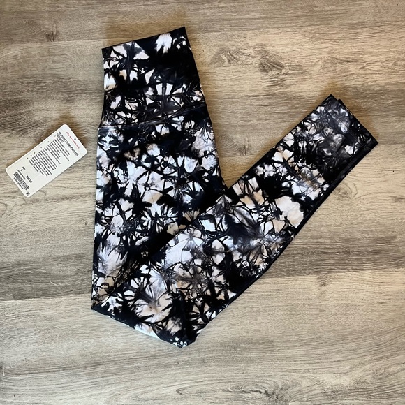 Lululemon Under Pant HR - Picture 3 of 6